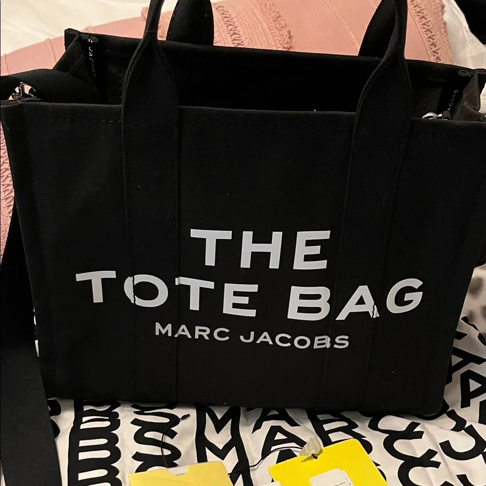 Marc Jacobs Black Canvas 'The Tote Bag' with Logo - Picture 3 of 6